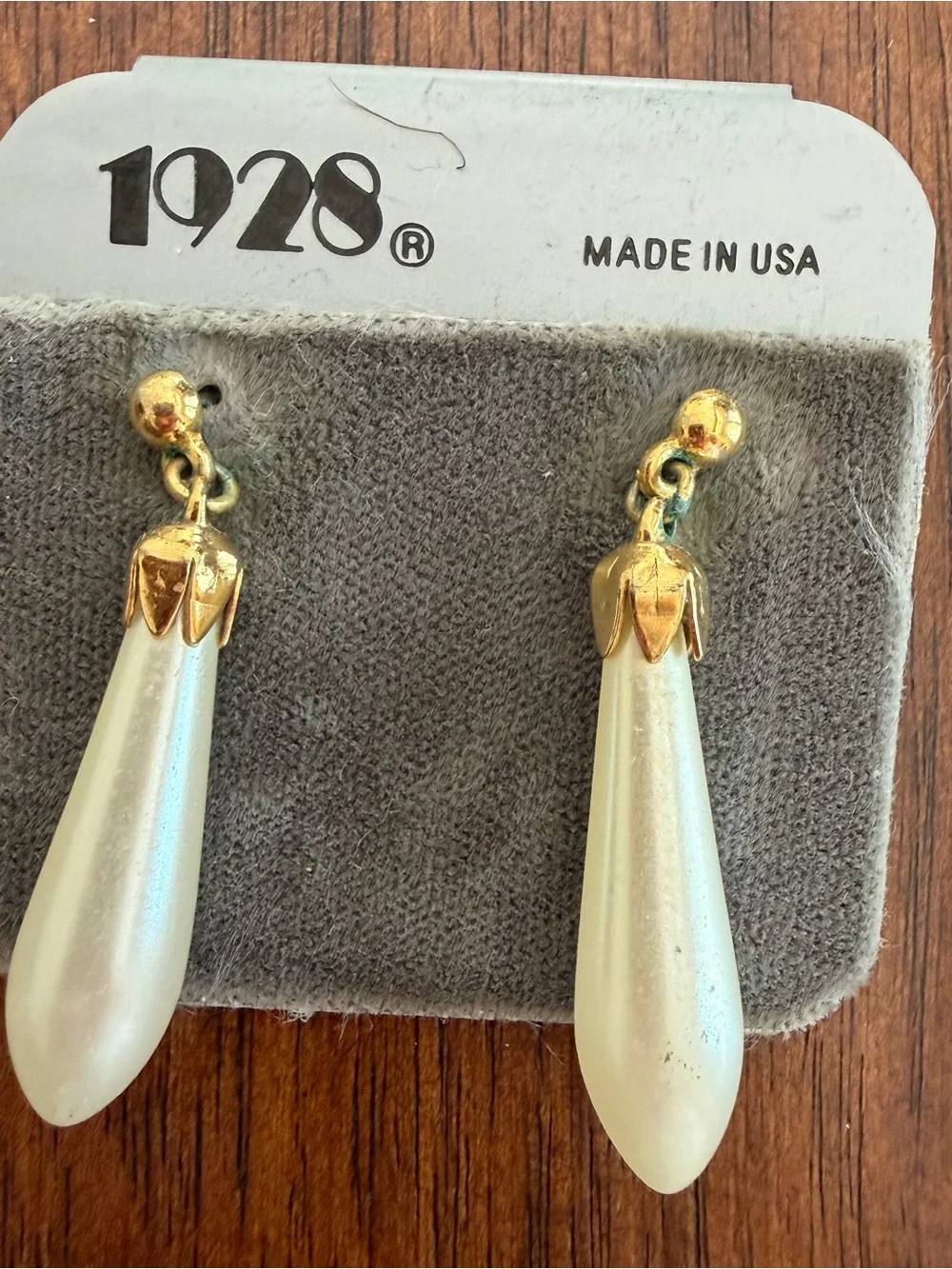 Vintage 1928 Gold Tone Faux Mother of Pearl Teardrop Dangle Earrings Victorian